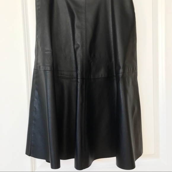 F21 Faux Leather Black Skirt w/ Pockets, Forever21, Size XS - Picture 4 of 10